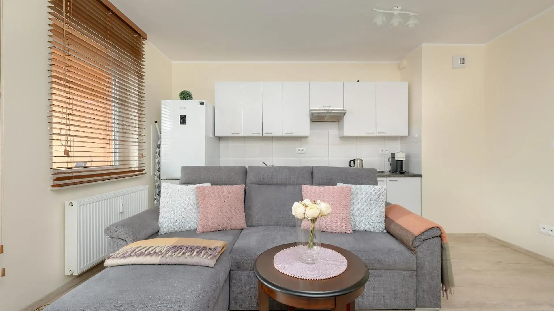 Wilczak Spacious Apartment With Free Garage Poznan By Noclegi Renters
